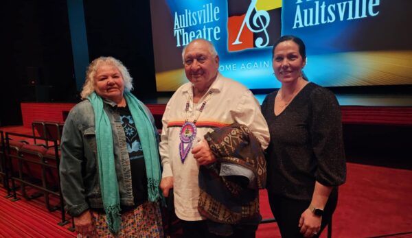 Konwanahktotha, Tom Porter, Jennifer Francis (Aultsville Theatre)