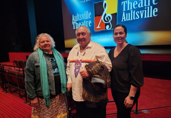 Konwanahktotha, Tom Porter, Jennifer Francis (Aultsville Theatre)